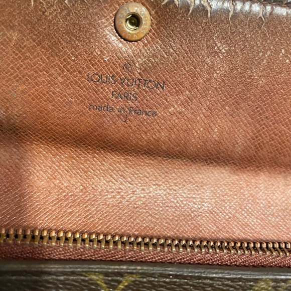 Authentic vintage Louis Vuitton Wallet - Picture 7 of 10